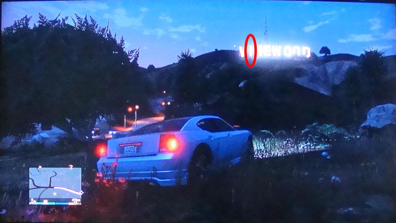 Carta Vinewood Hills, en el letrero de Vinewood